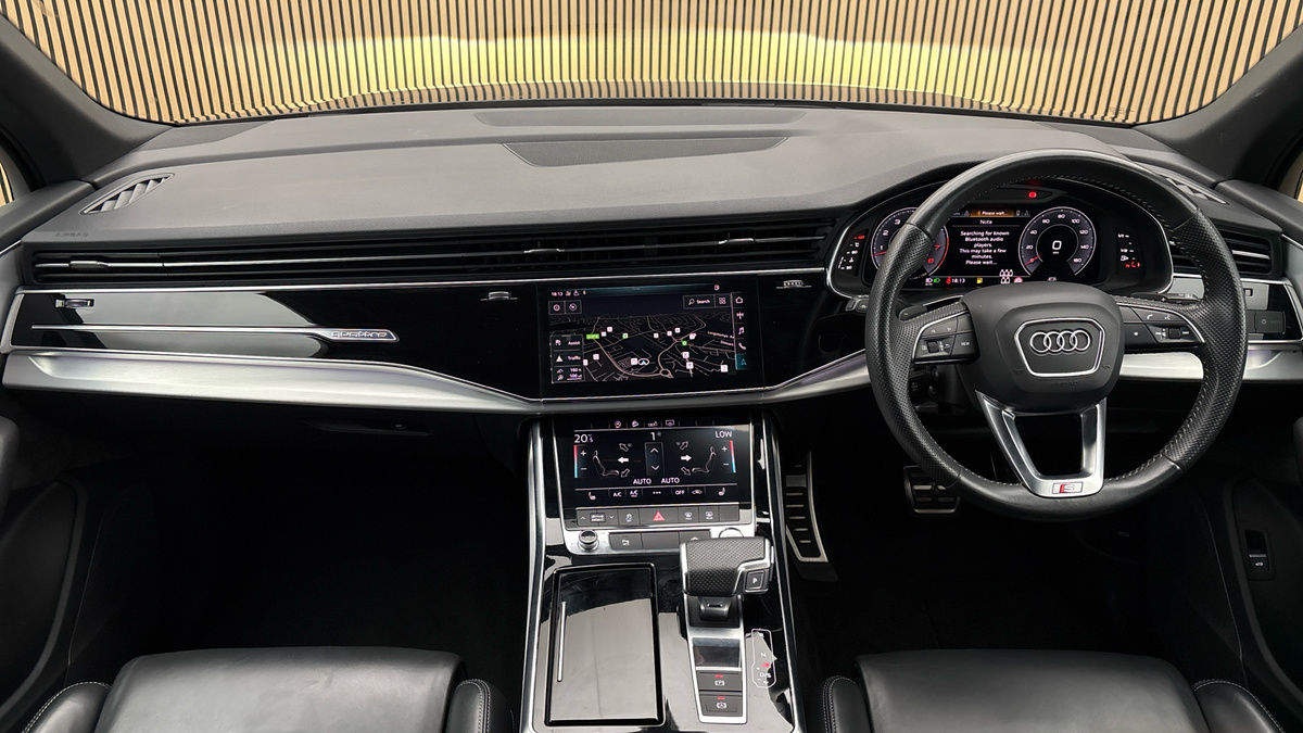 Audi Q7 Image 12