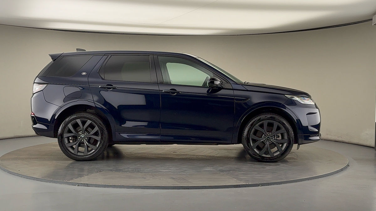 Land Rover Discovery Sport Image 16