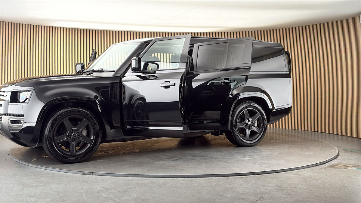 More views of Land Rover Defender 130