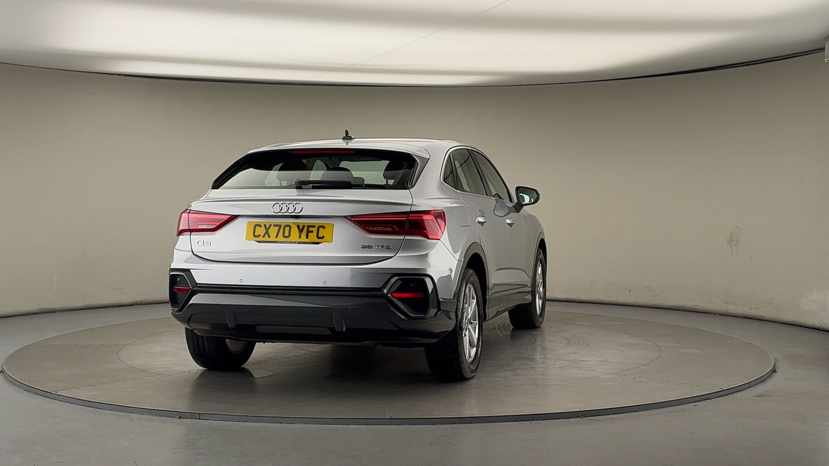 More views of Audi Q3