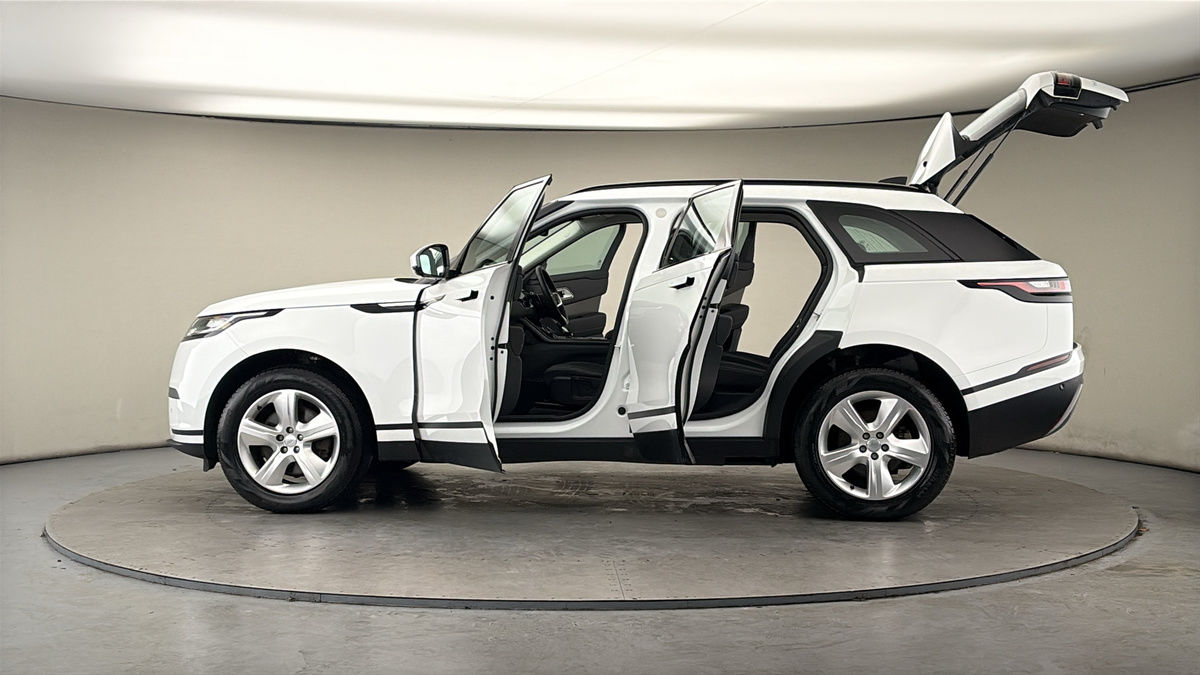 More views of Land Rover Range Rover Velar