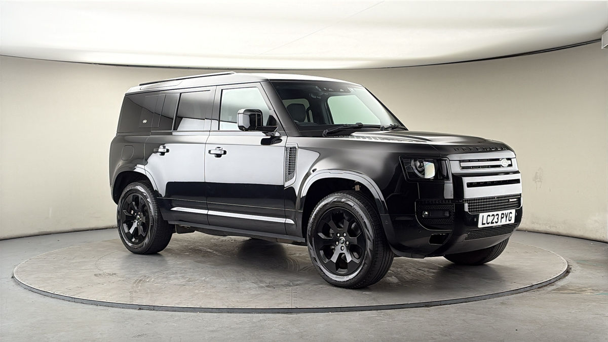 More views of Land Rover Defender 110