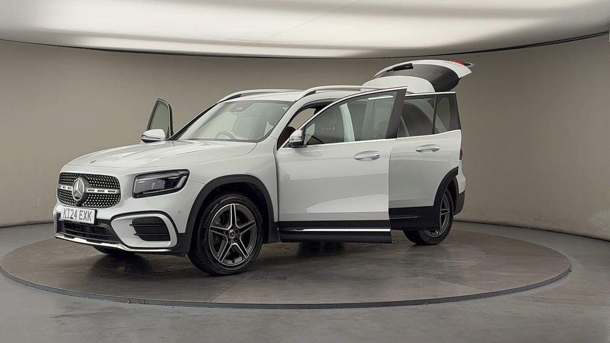 Mercedes-Benz GLB Image 22