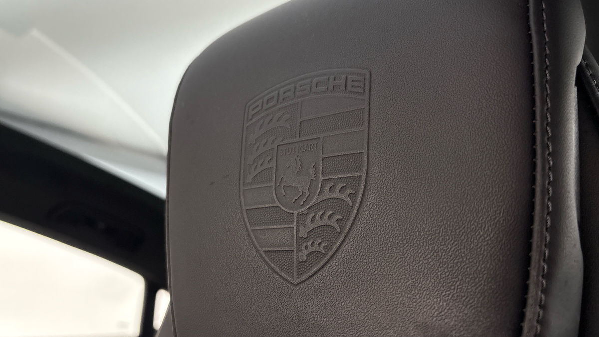 Porsche Taycan Image 25