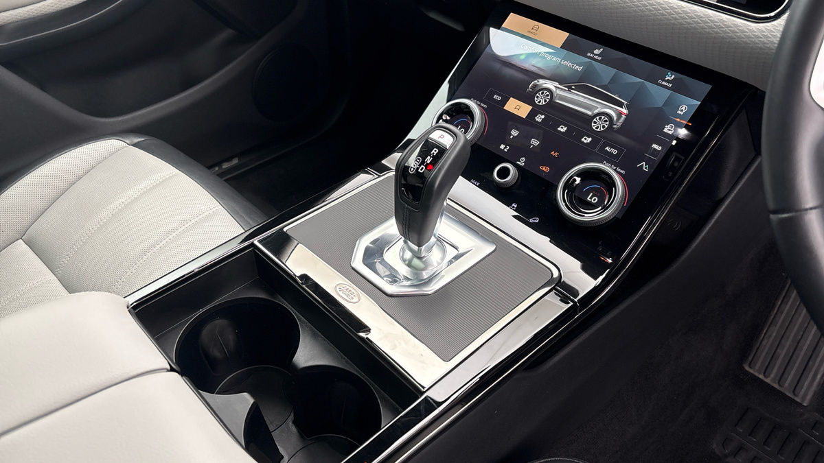 Land Rover Range Rover Evoque Image 18