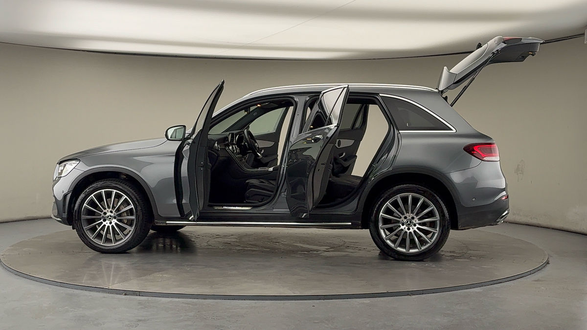 More views of Mercedes-Benz GLC