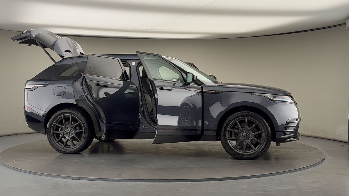 More views of Land Rover Range Rover Velar