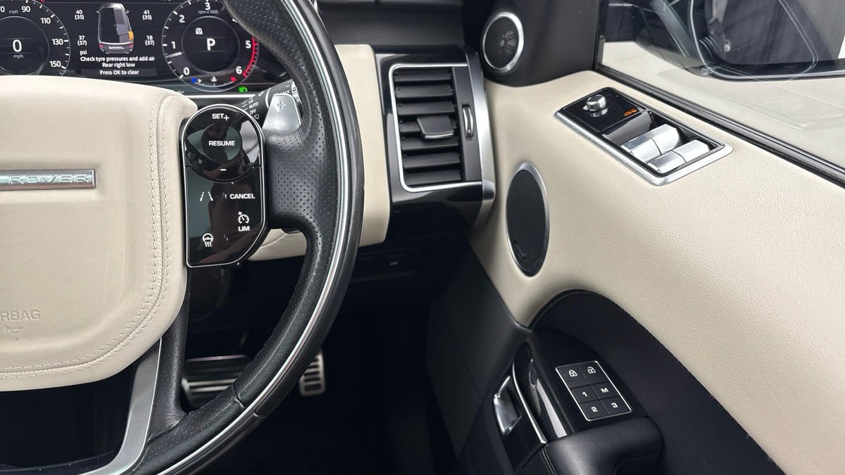 Land Rover Range Rover Sport Image 14