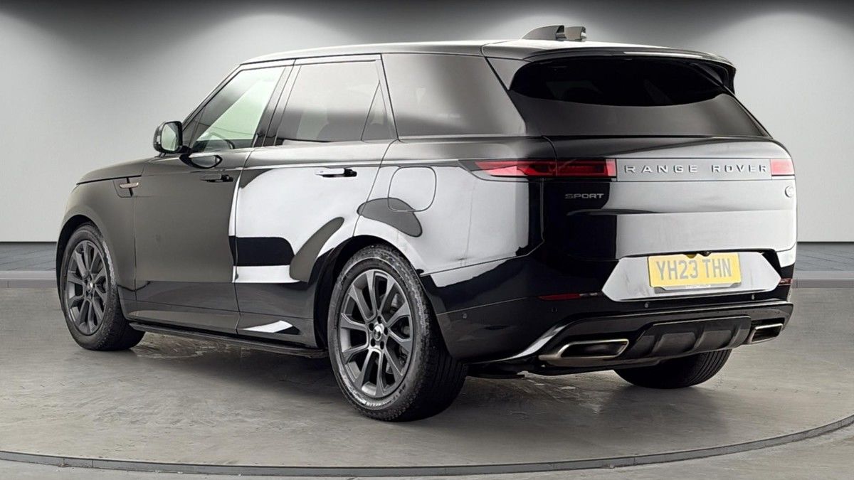 Land Rover Range Rover Sport Image 2