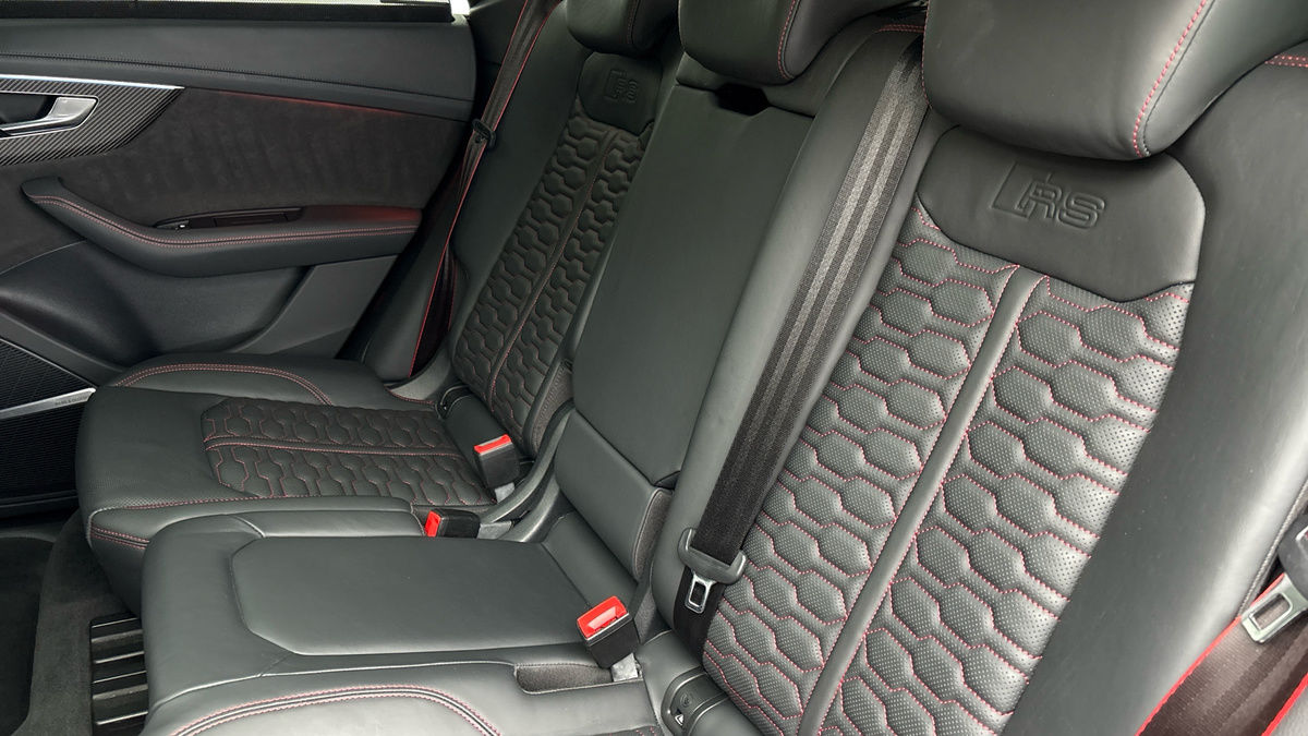 Audi RSQ8 Image 22