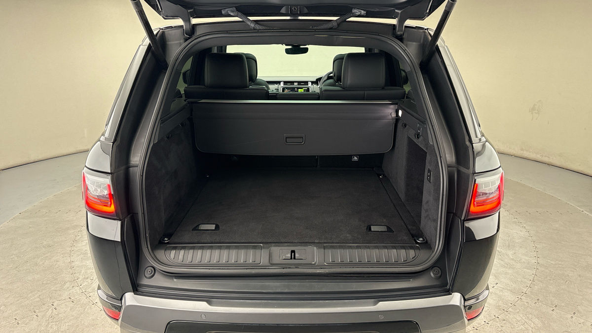 Land Rover Range Rover Sport Image 11