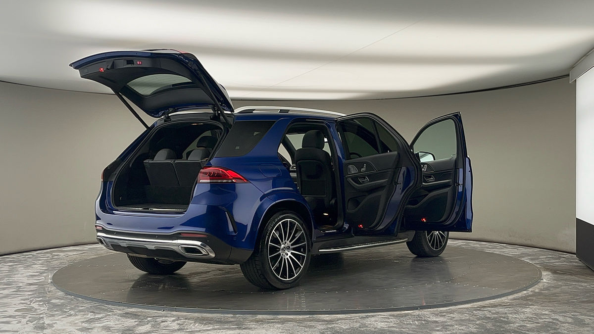 More views of Mercedes-Benz GLE