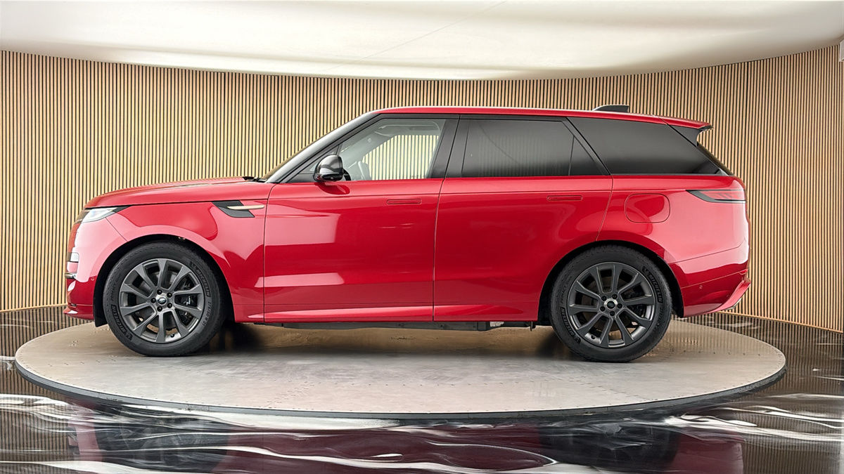 Land Rover Range Rover Sport Image 15