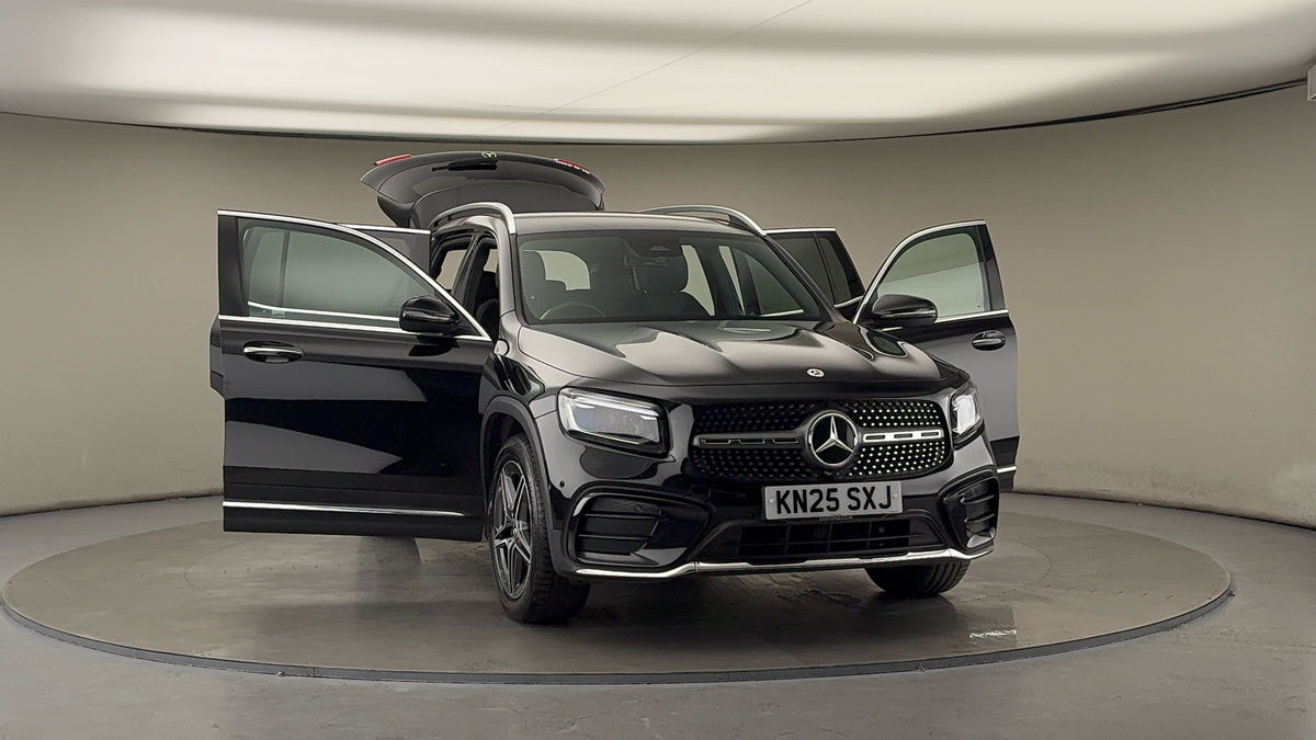 More views of Mercedes-Benz GLB