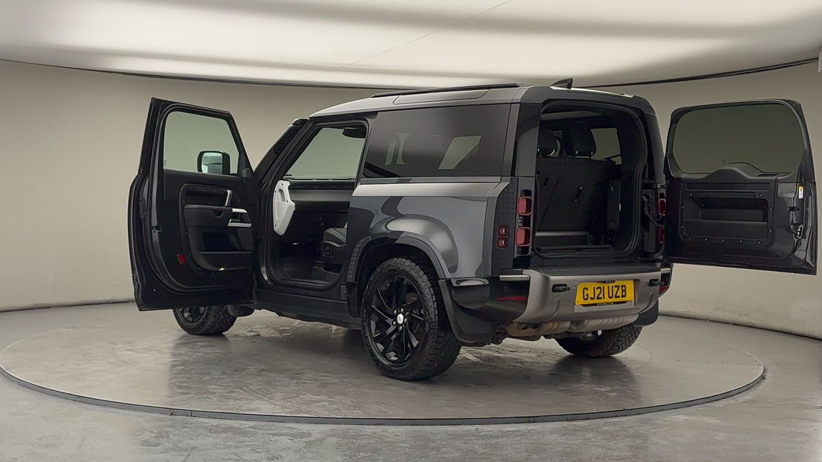 More views of Land Rover Defender 90