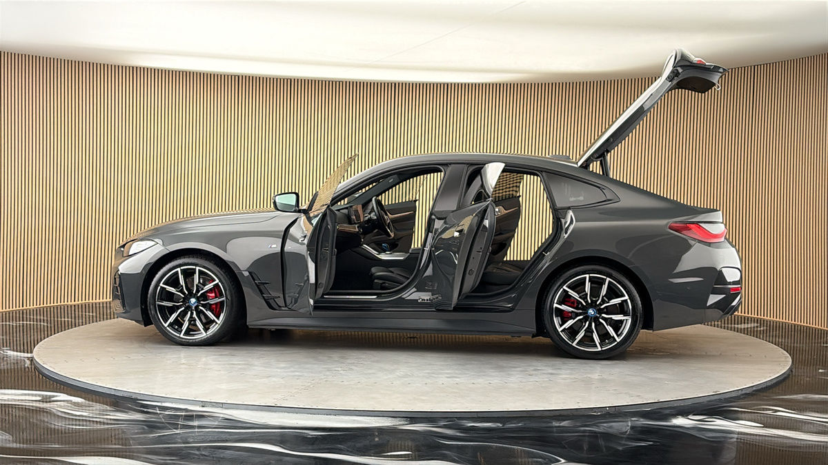 More views of BMW i4