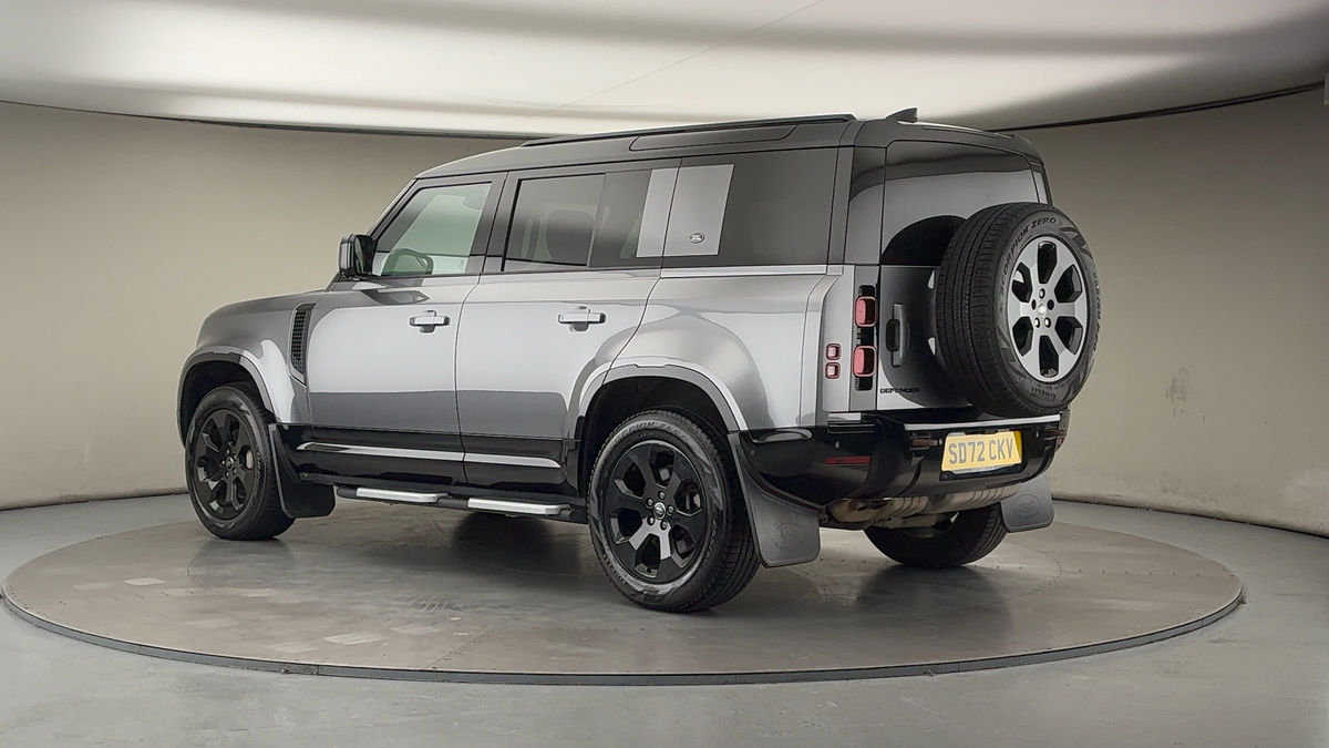 More views of Land Rover Defender 110