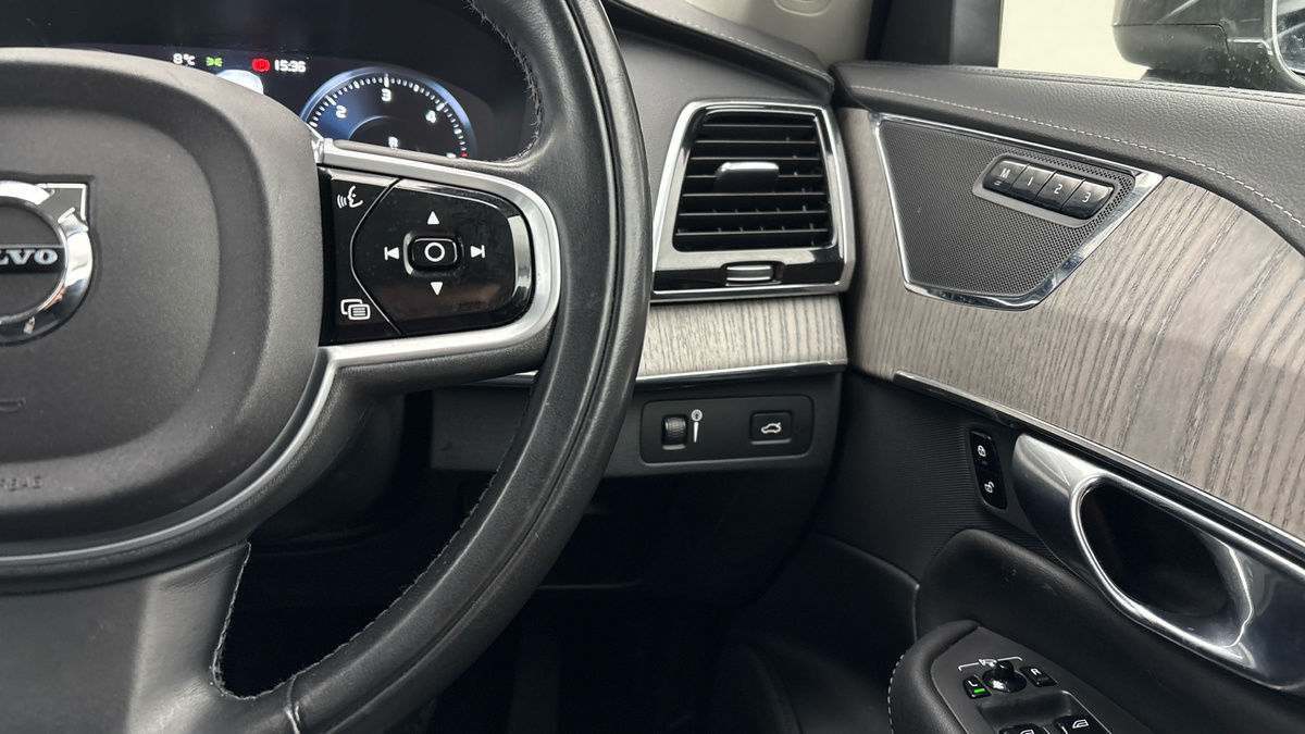 Volvo XC90 Image 14