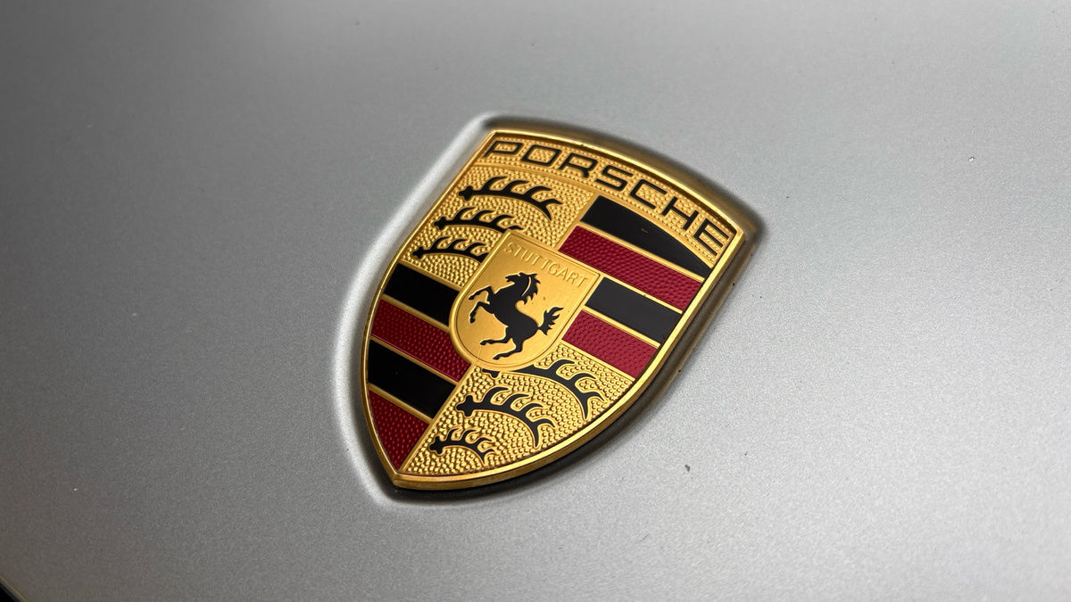 Porsche Cayenne Image 24