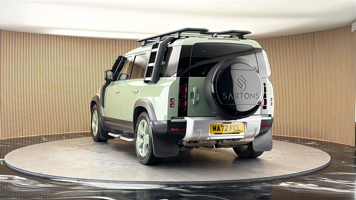 More views of Land Rover Defender 110