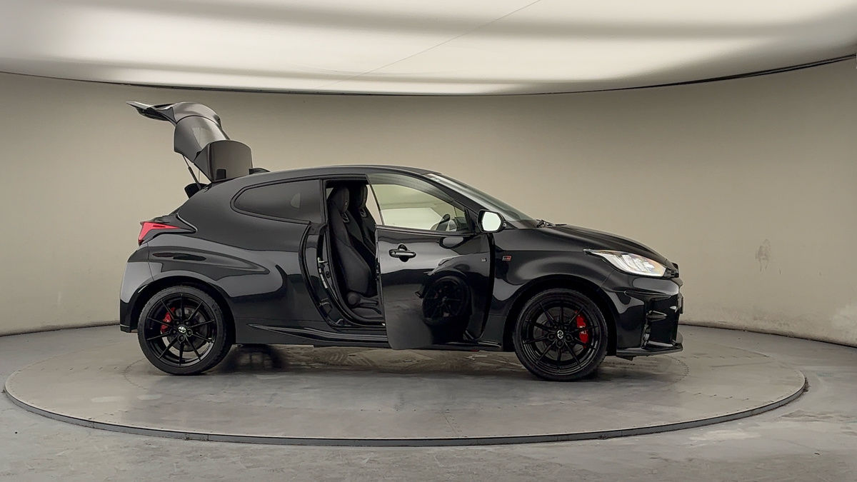 More views of Toyota Yaris