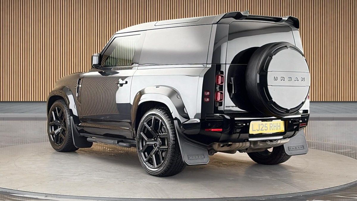 Land Rover Defender 90 Urban Image 2