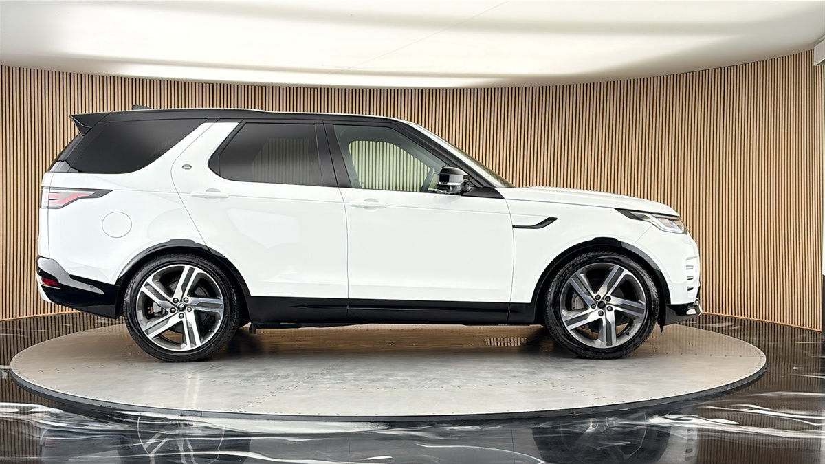 Land Rover Discovery Image 16