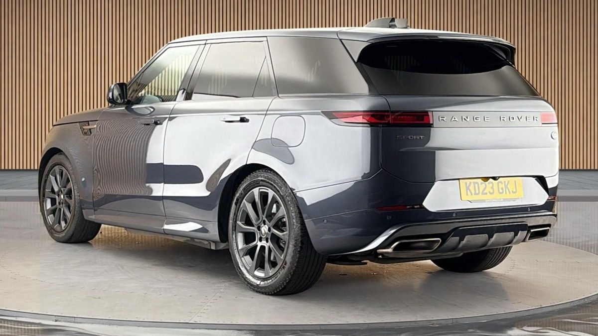 Land Rover Range Rover Sport Image 2