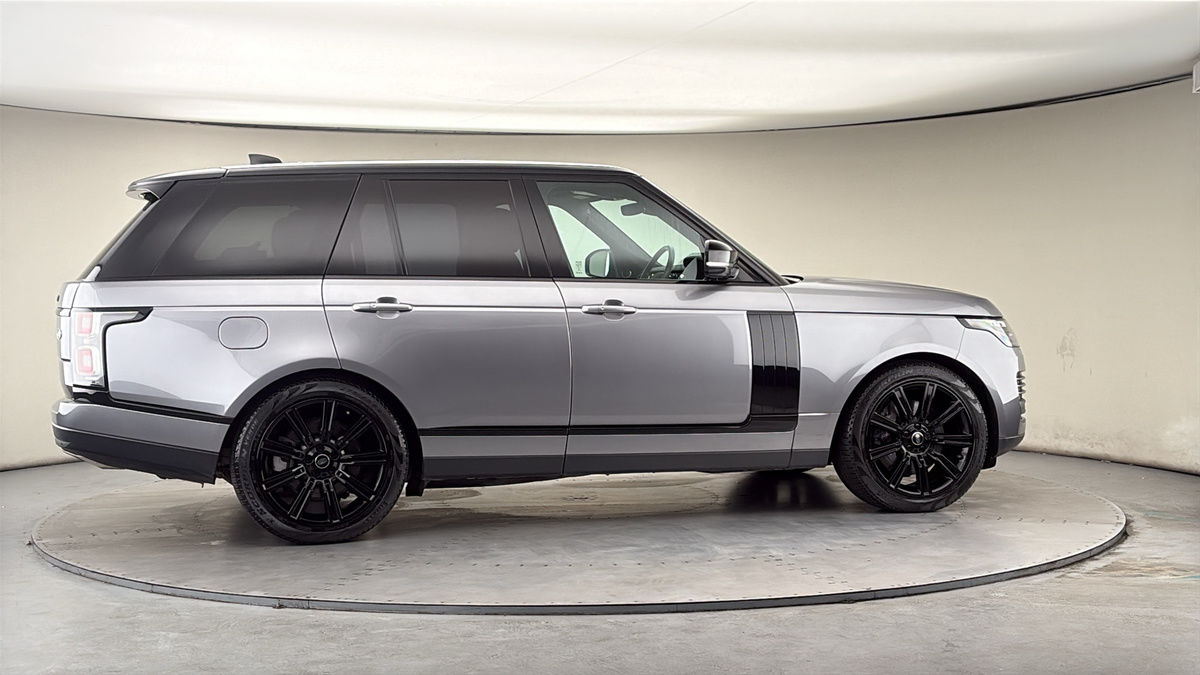 More views of Land Rover Range Rover