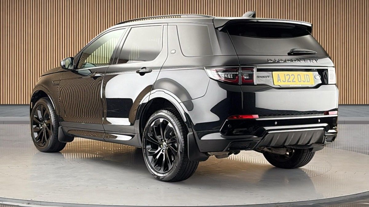 Land Rover Discovery Sport Image 2