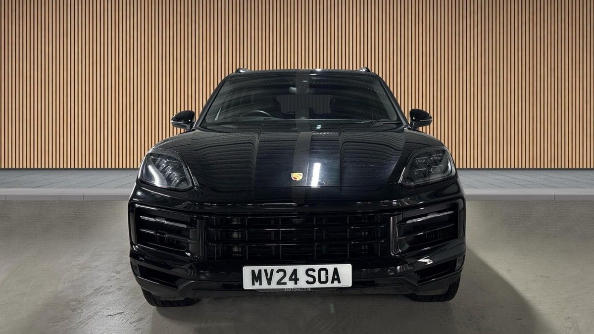 Porsche Cayenne Image 3