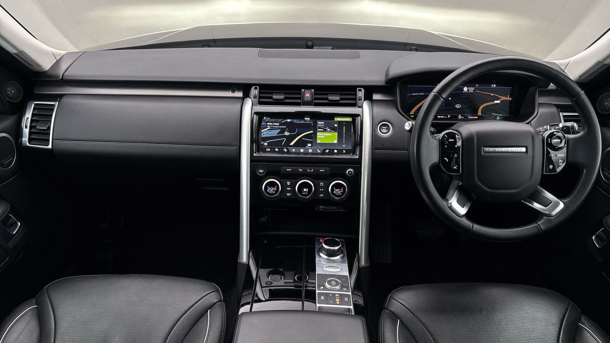 Land Rover Discovery Image 12