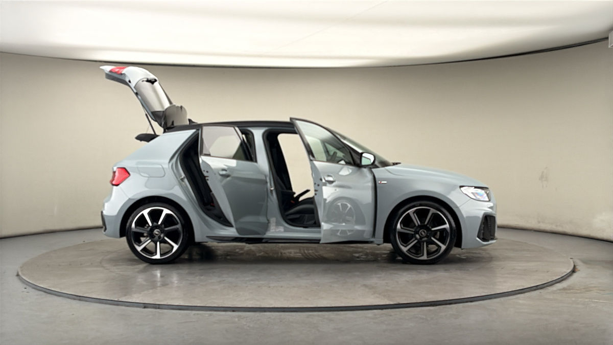 More views of Audi A1