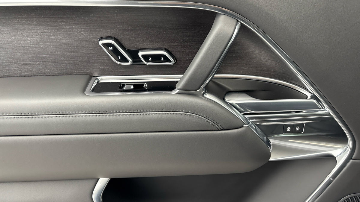 Land Rover Range Rover Image 19