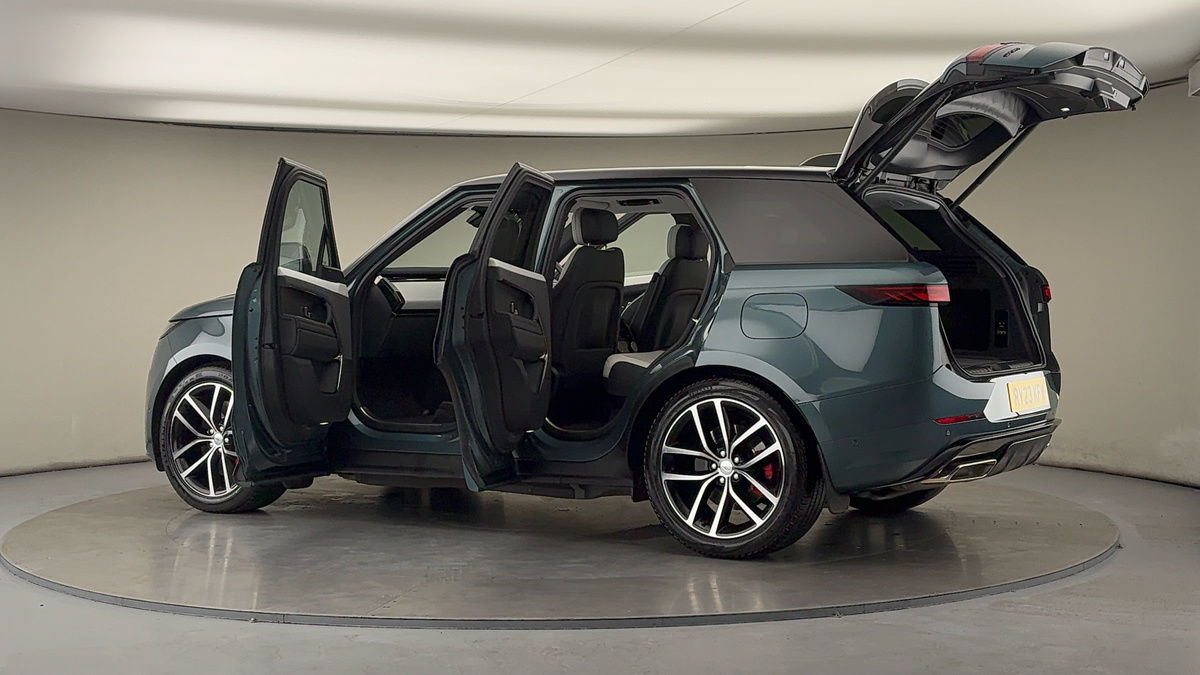 More views of Land Rover Range Rover Sport