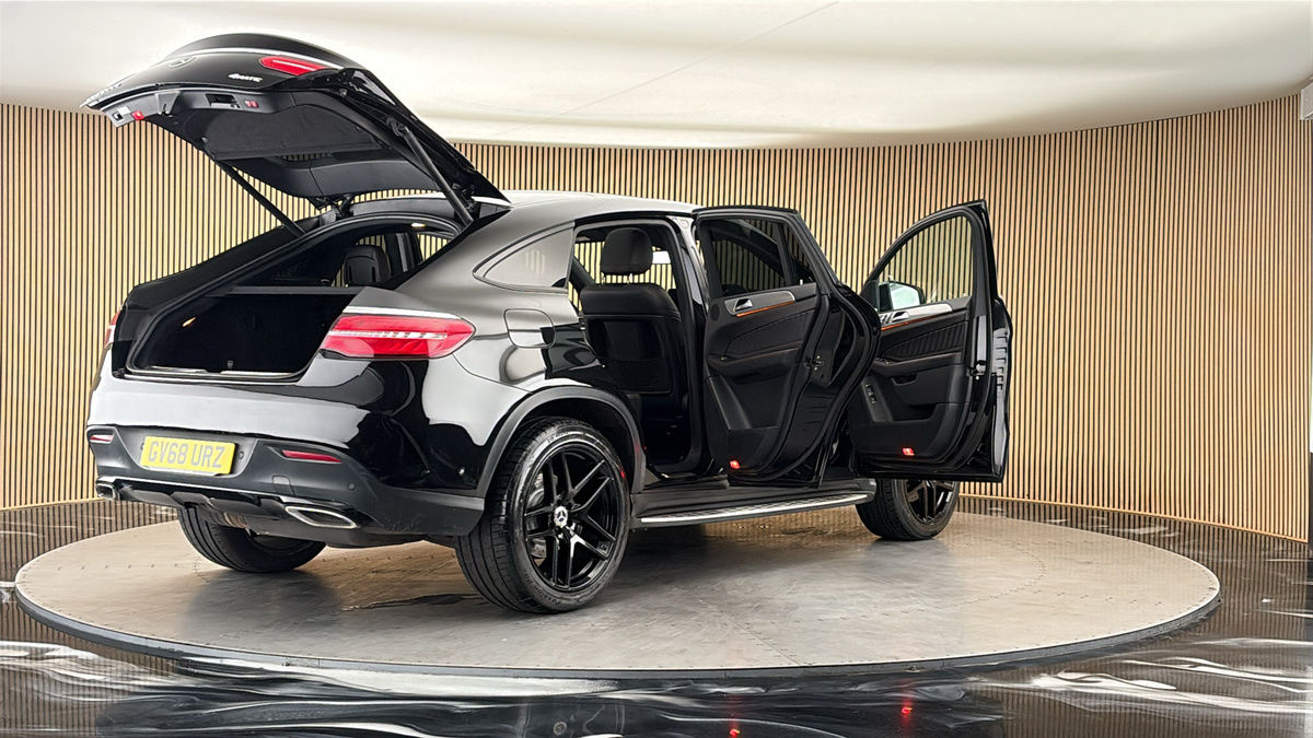 More views of Mercedes-Benz GLE