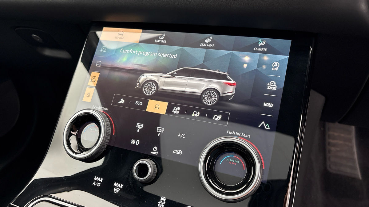 Land Rover Range Rover Velar Image 26