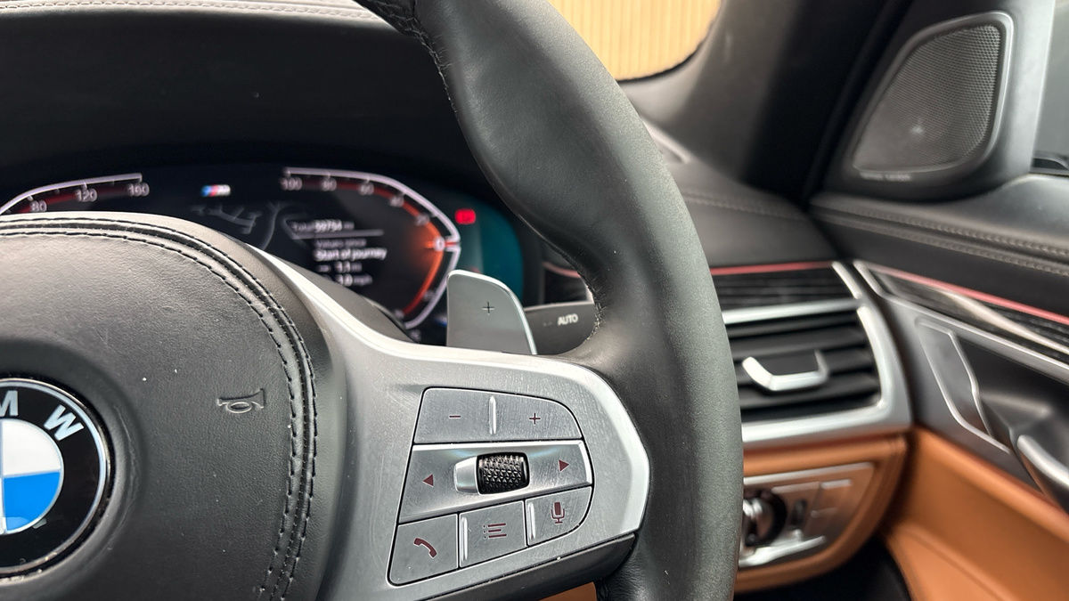 BMW 7 Series Image 14