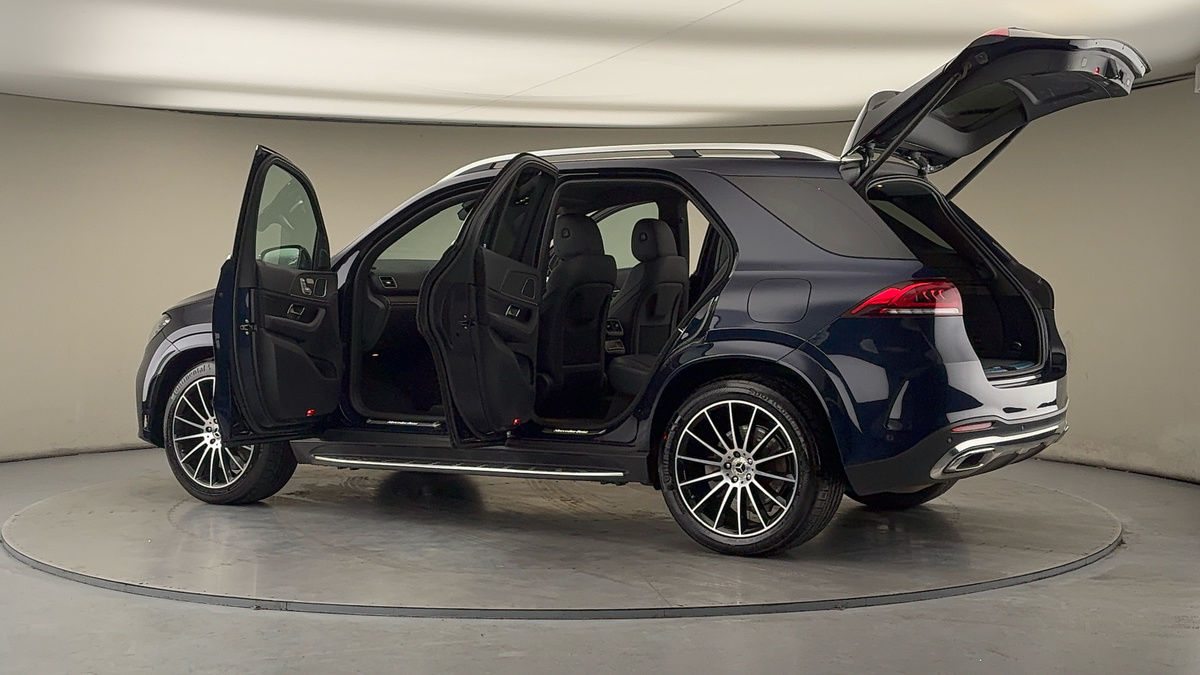 More views of Mercedes-Benz GLE