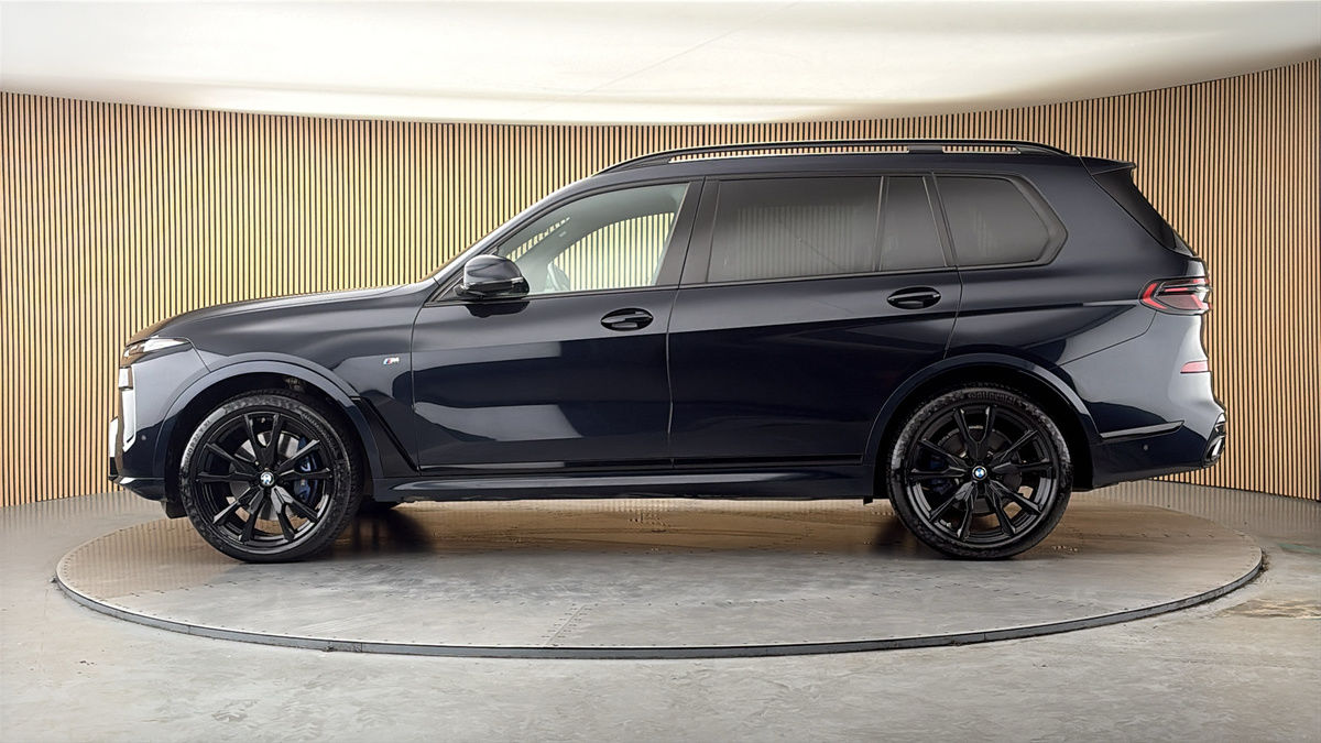 BMW X7 Image 15