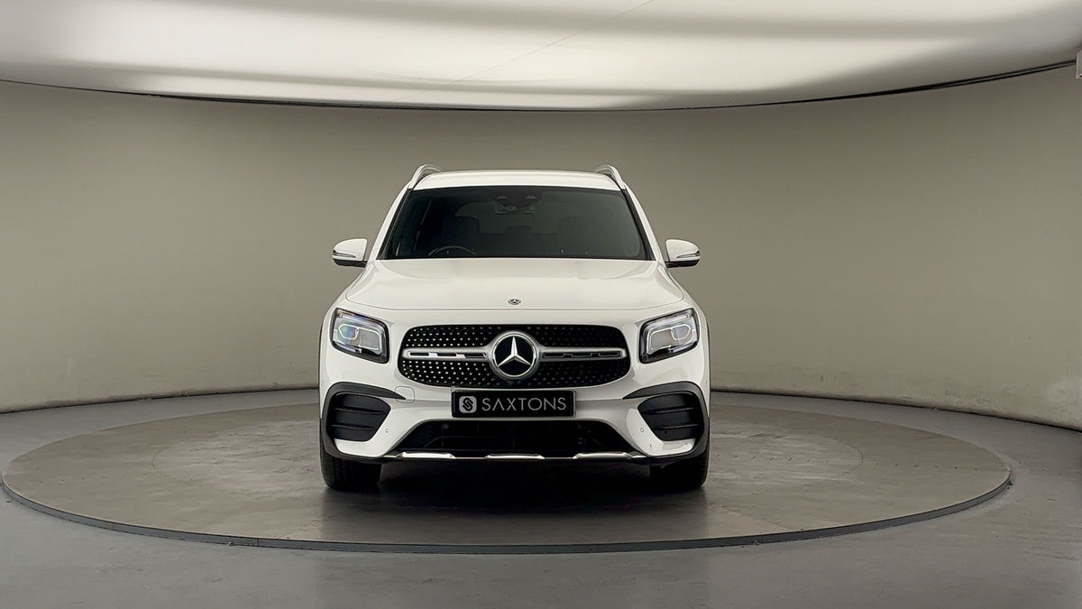 Mercedes-Benz GLB Image 3