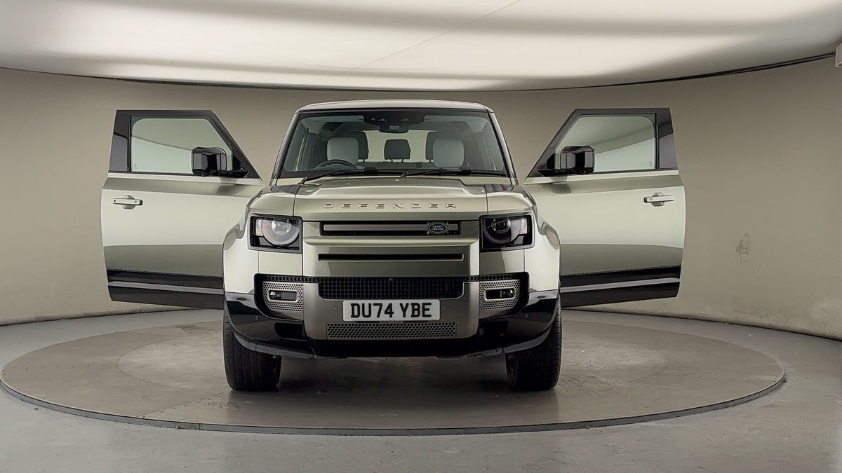 More views of Land Rover Defender 90