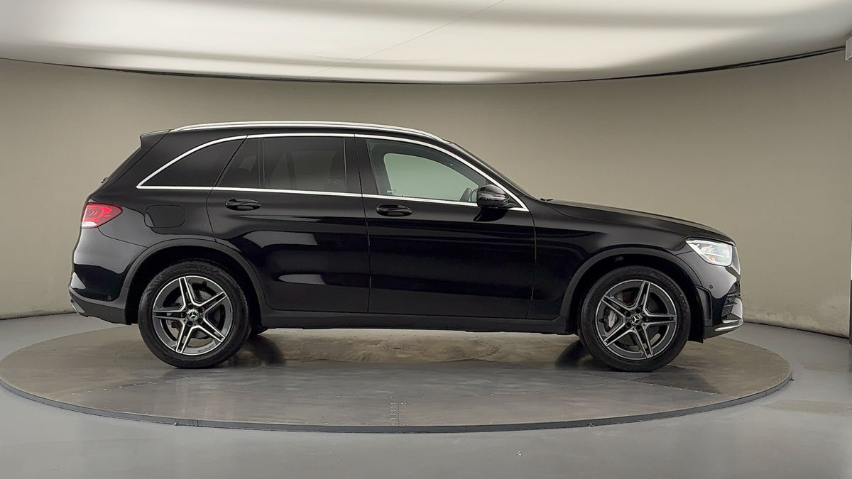 Mercedes-Benz GLC Image 16