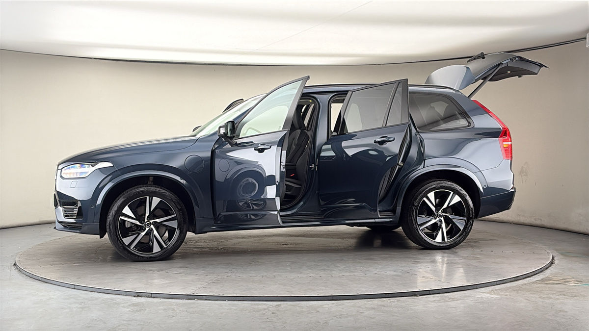 More views of Volvo XC90