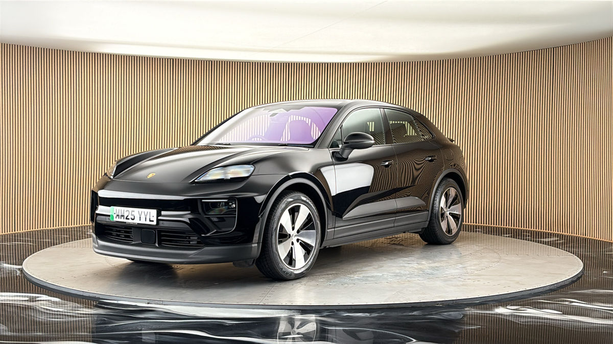 More views of Porsche Macan