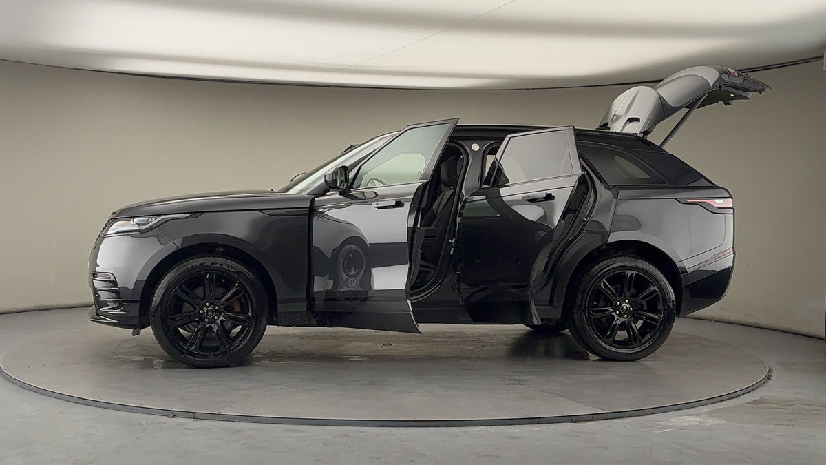 More views of Land Rover Range Rover Velar