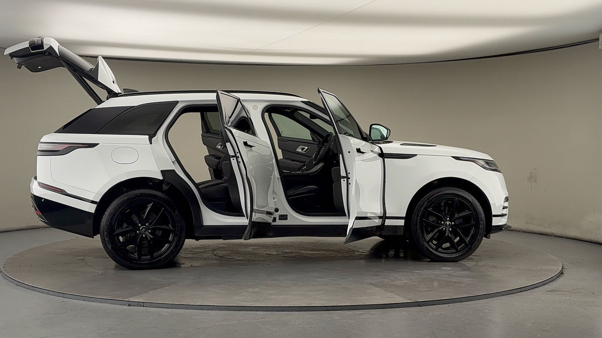 More views of Land Rover Range Rover Velar