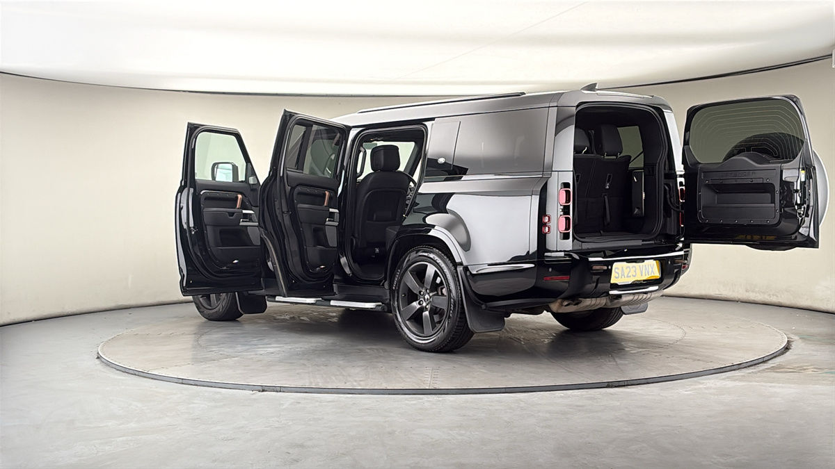 More views of Land Rover Defender 130