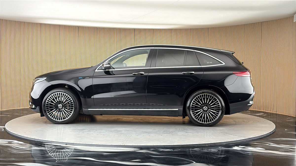 More views of Mercedes-Benz EQC