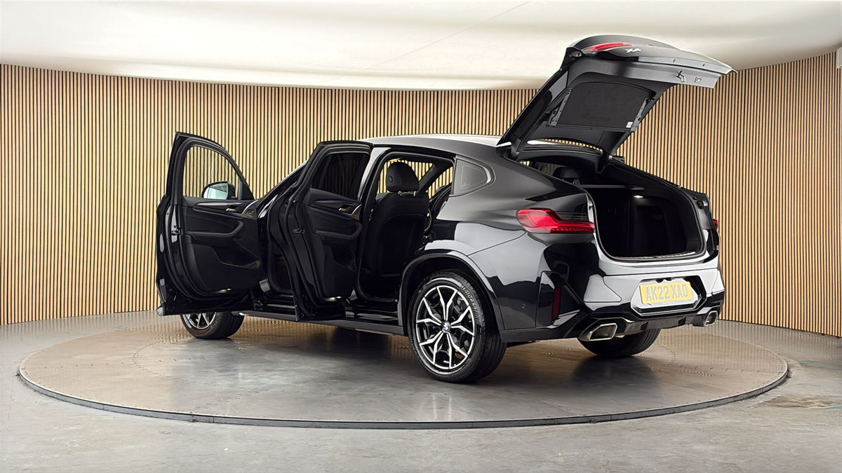 More views of BMW X4
